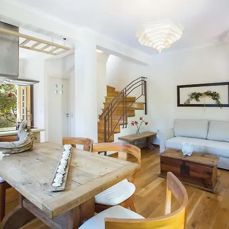 Agia Marina Sleeps 4 With Pool Air Con And Wifi * Lefkáda