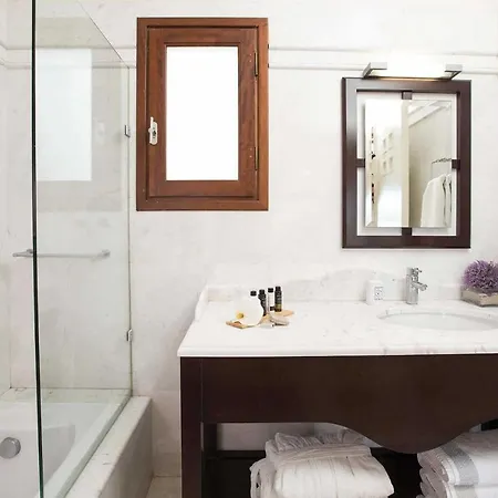 فيلة Agia Marina Sleeps 4 With Pool Air Con And Wifi *